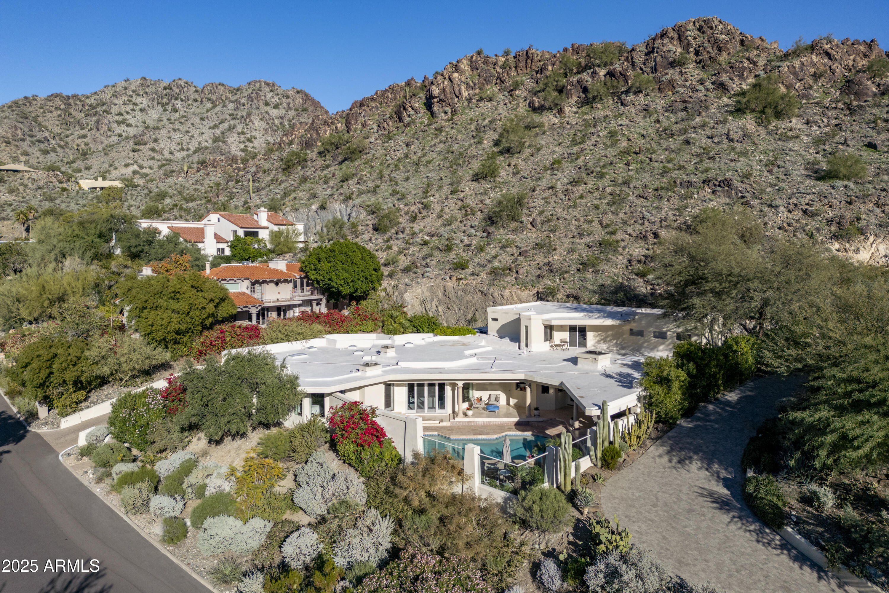 3500 E LINCOLN Drive 17