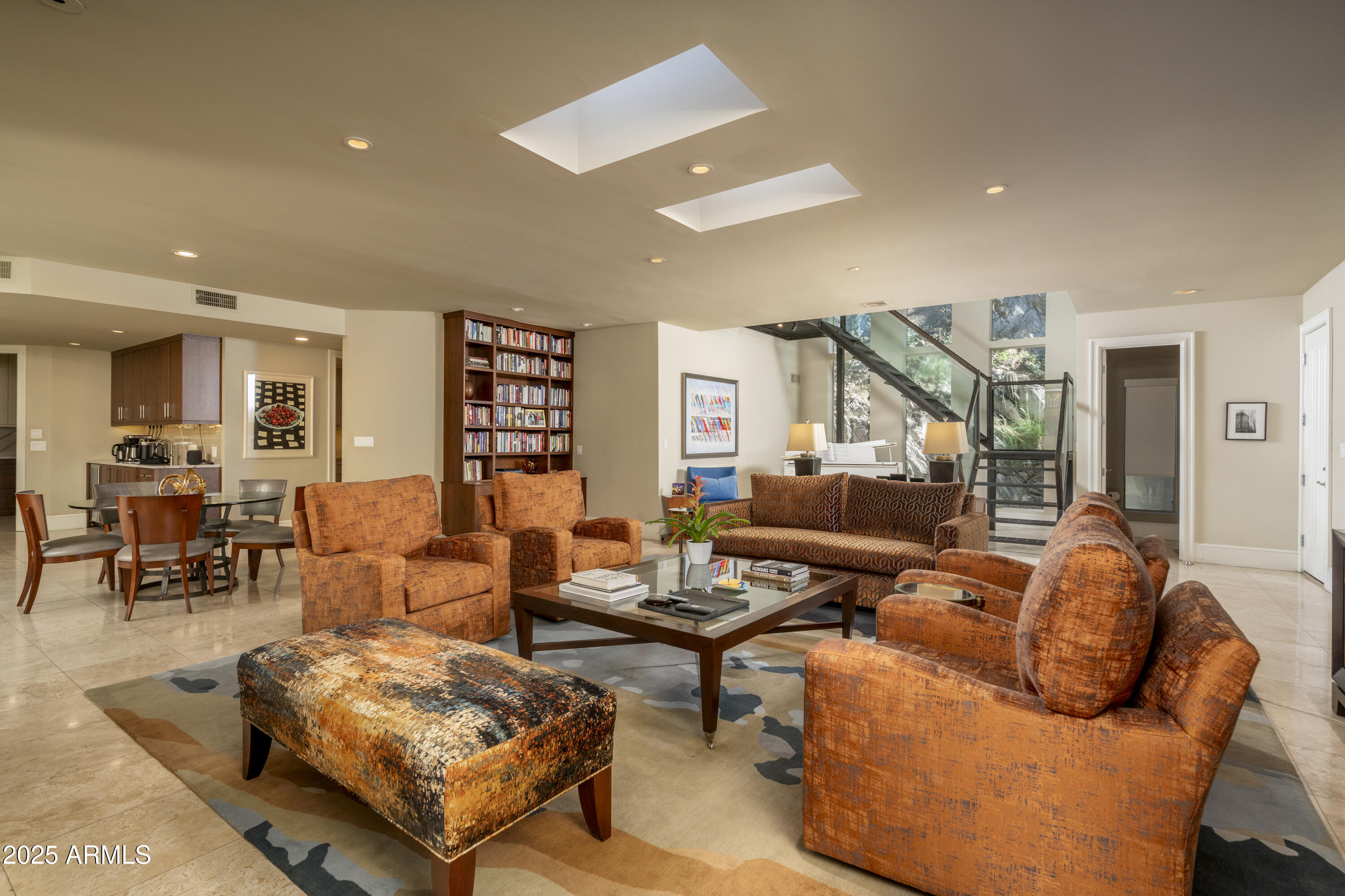 3500 E LINCOLN Drive 17