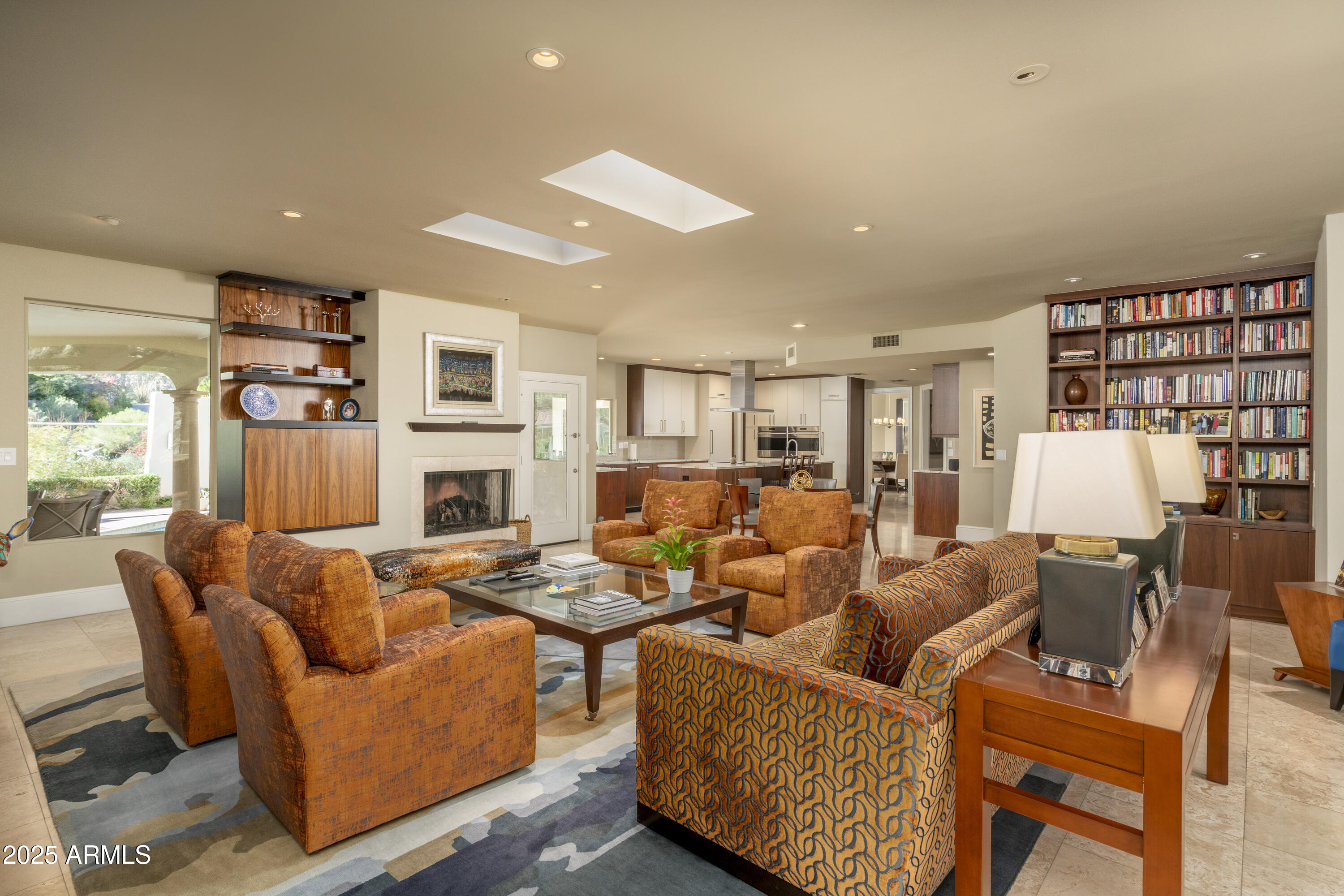 3500 E LINCOLN Drive 17