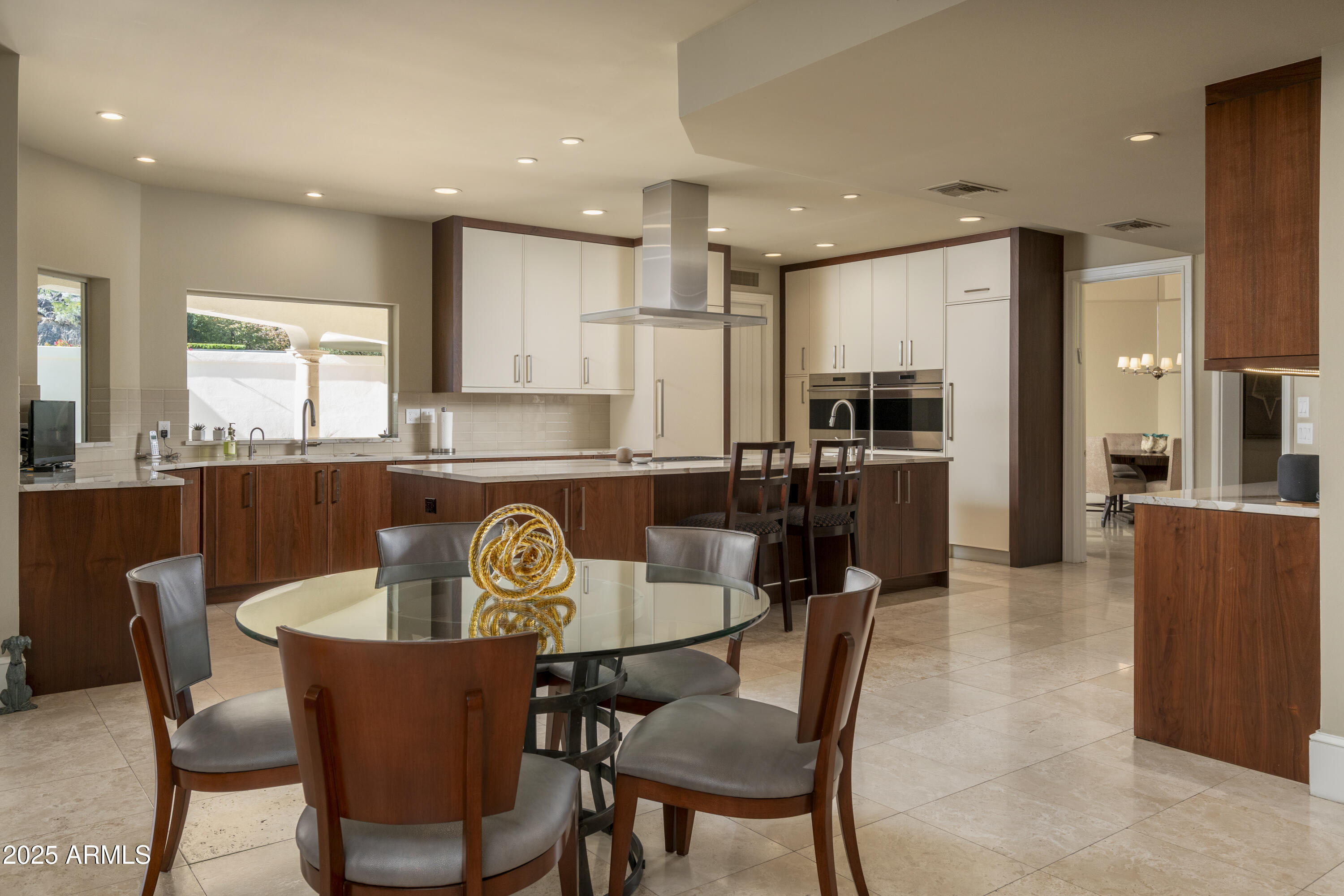 3500 E LINCOLN Drive 17