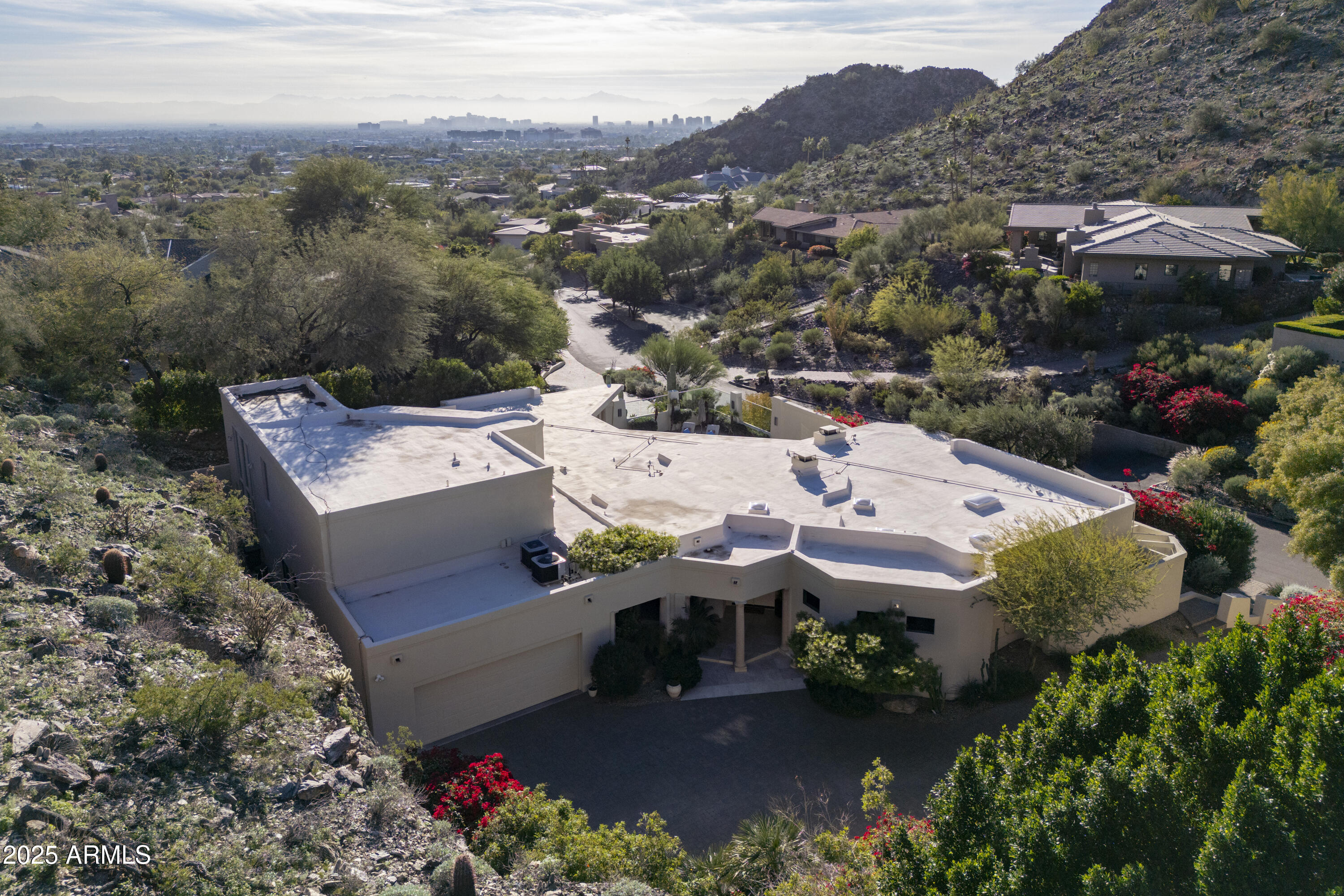 3500 E LINCOLN Drive 17