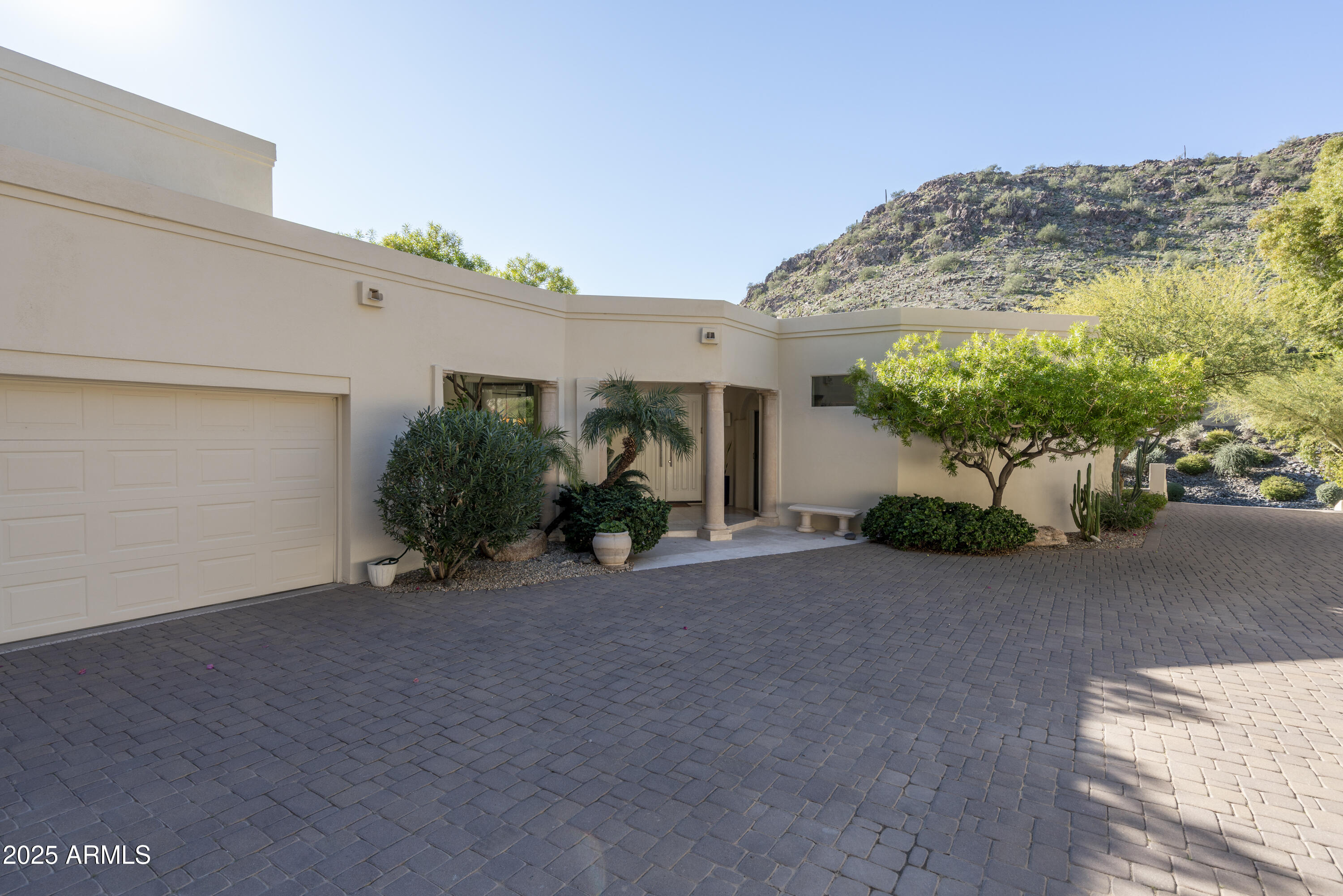 3500 E LINCOLN Drive 17