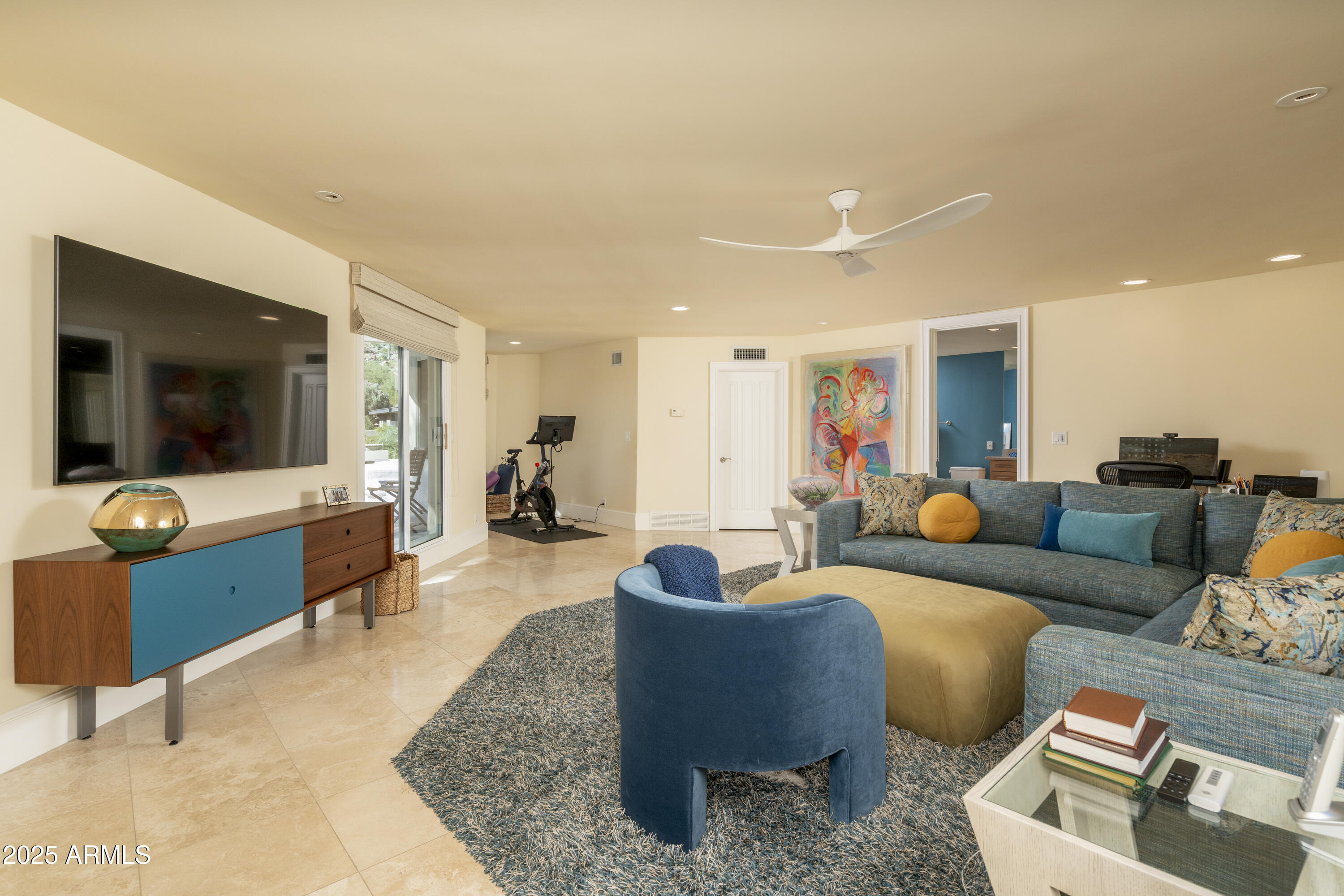 3500 E LINCOLN Drive 17