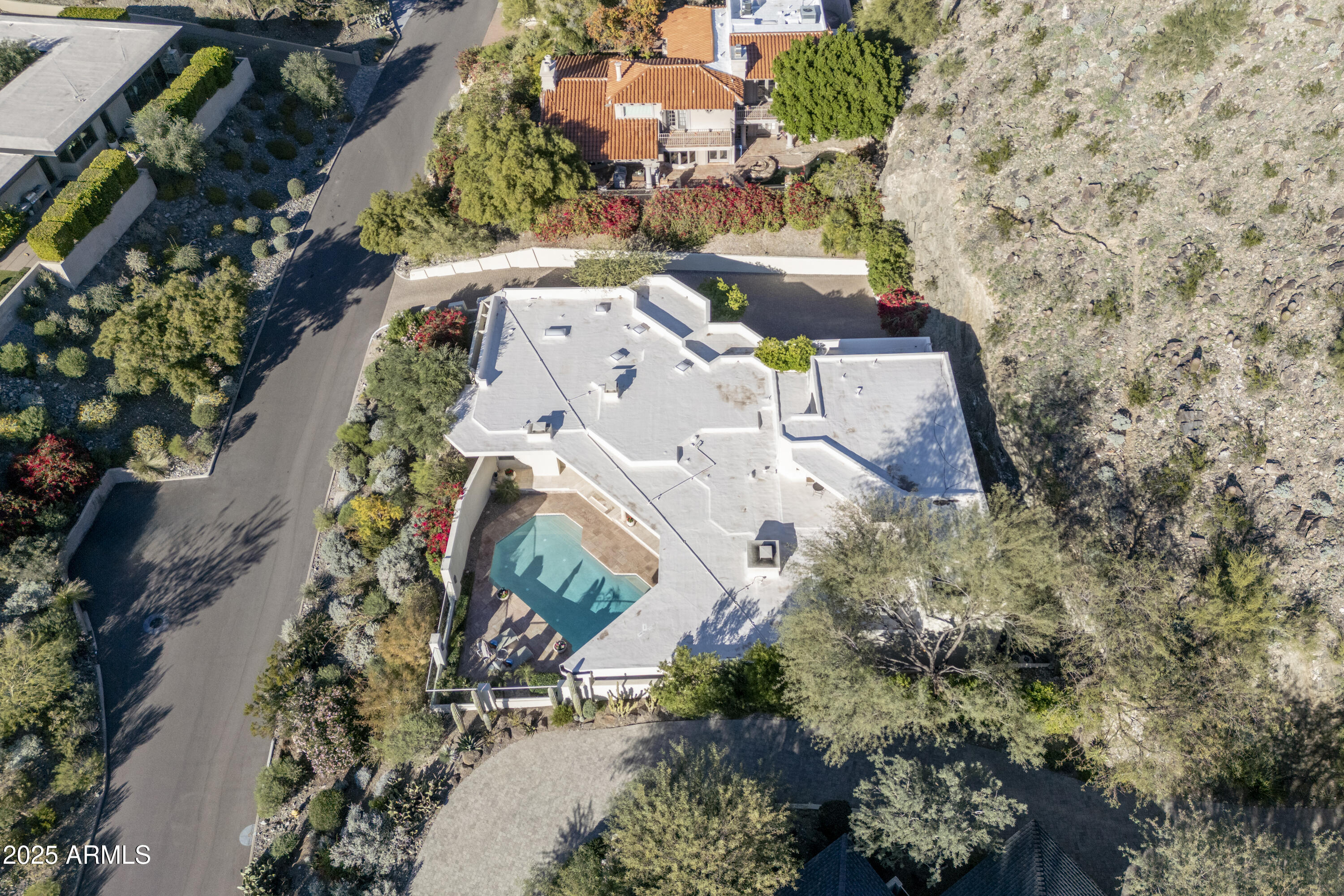 3500 E LINCOLN Drive 17