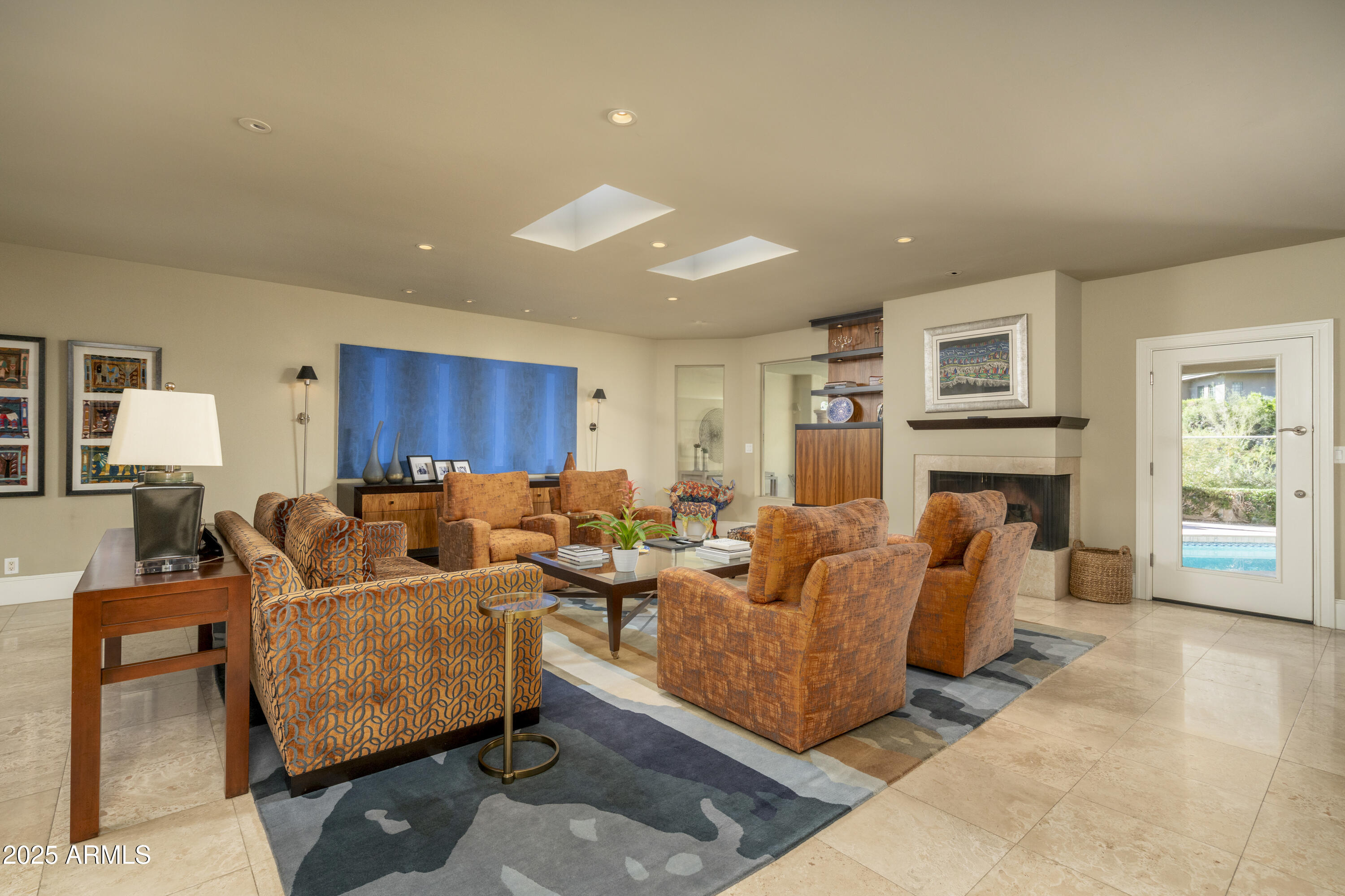 3500 E LINCOLN Drive 17