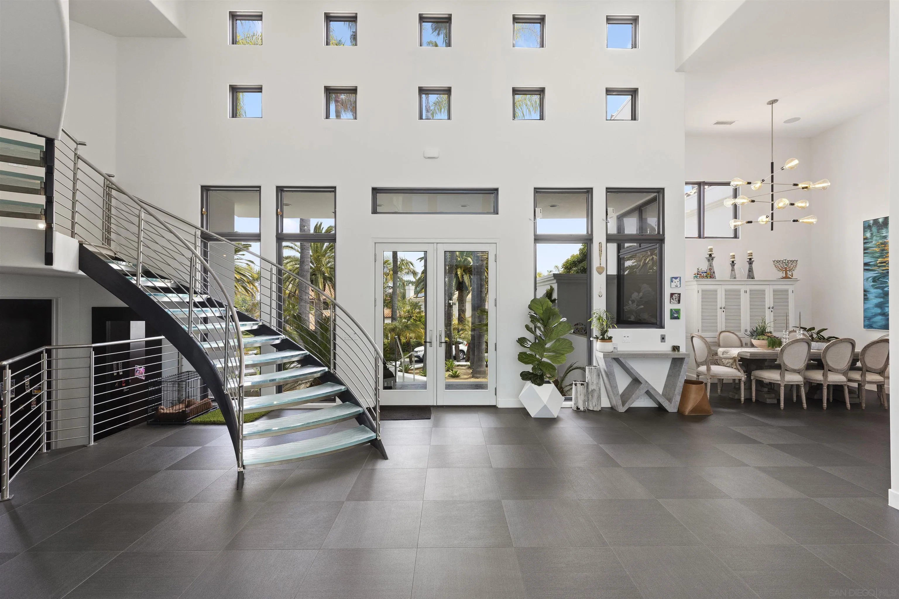 3325 Caminito Daniella