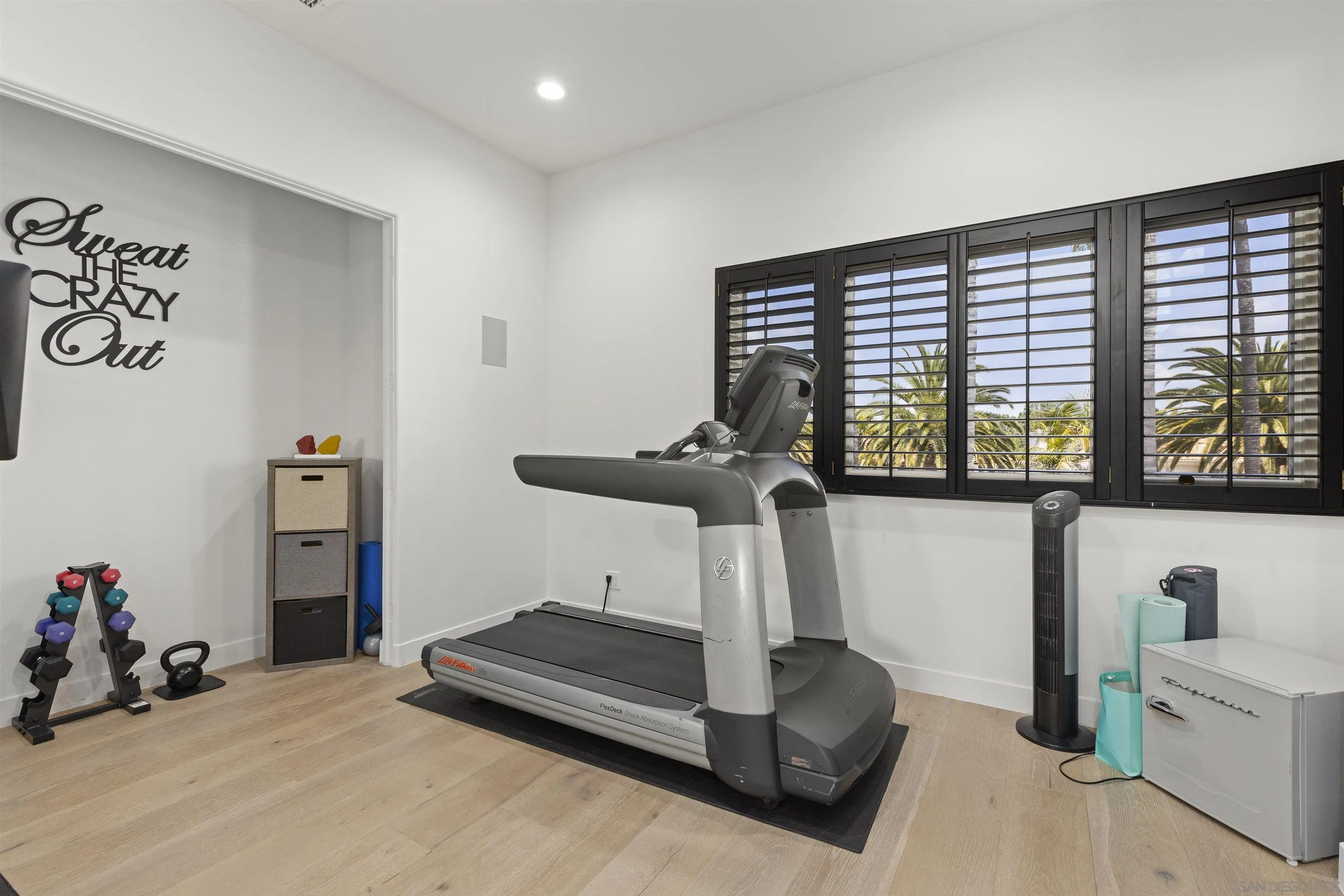 3325 Caminito Daniella