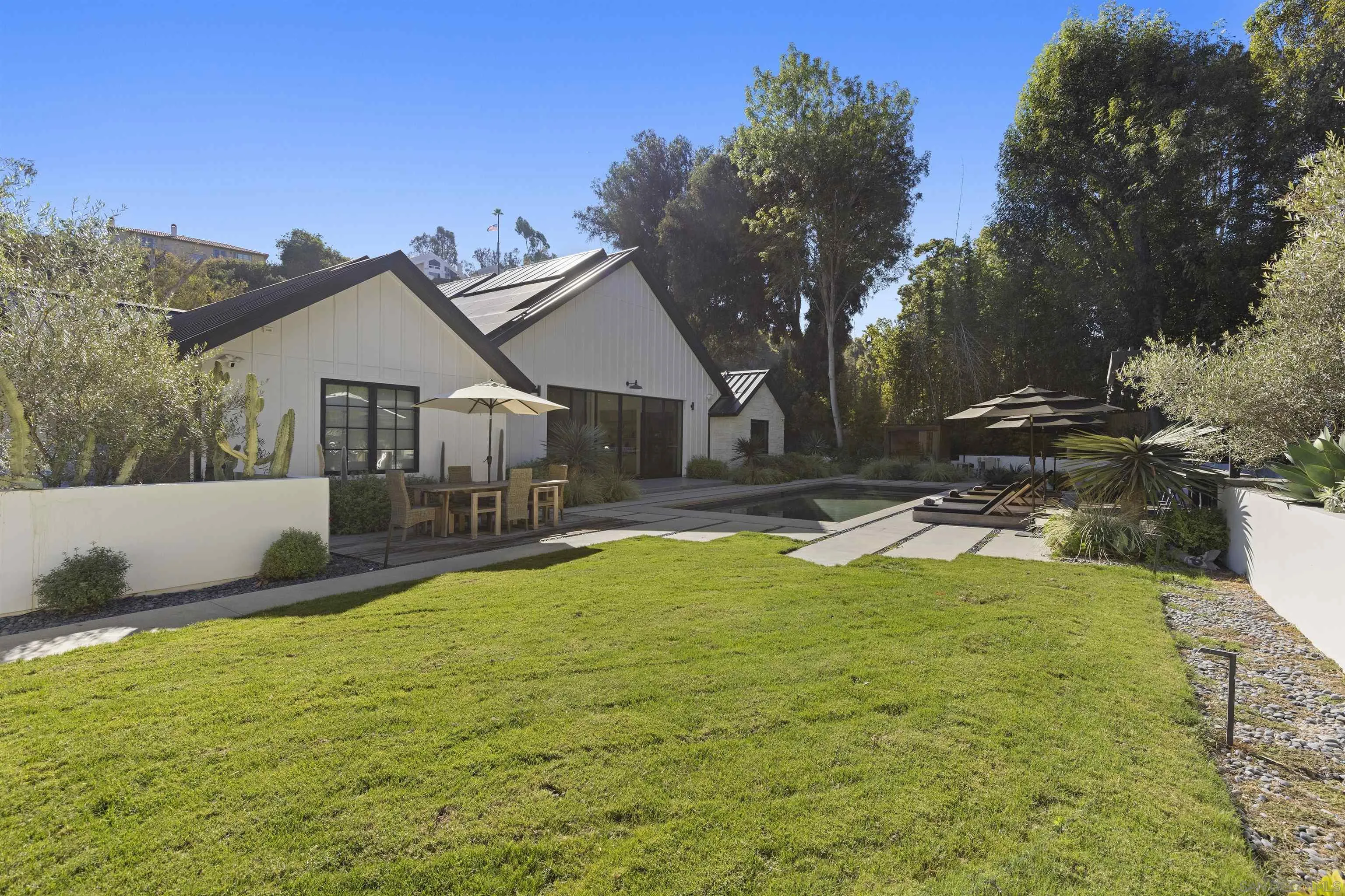 4874 Sun Valley Rd