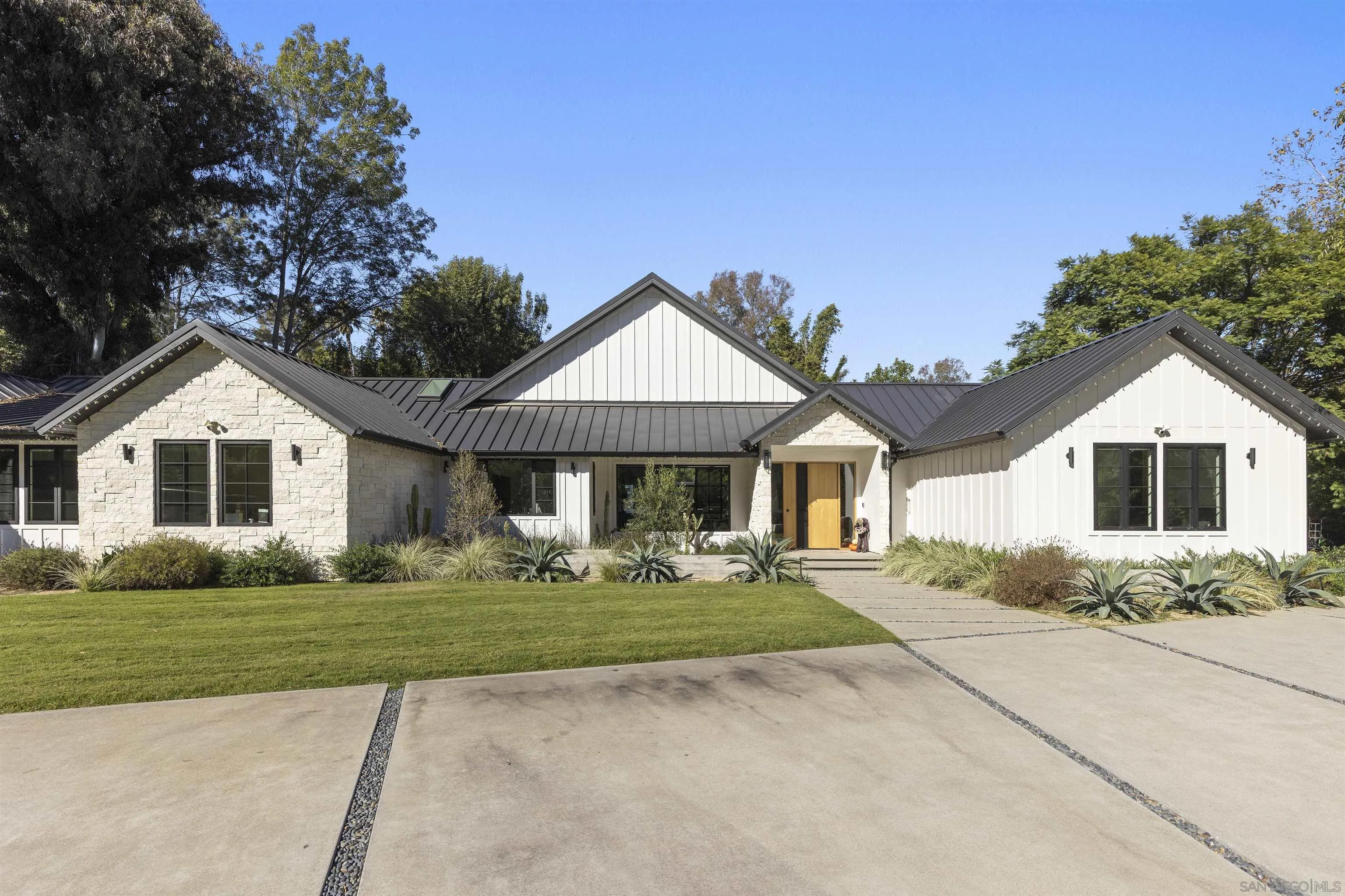 4874 Sun Valley Rd