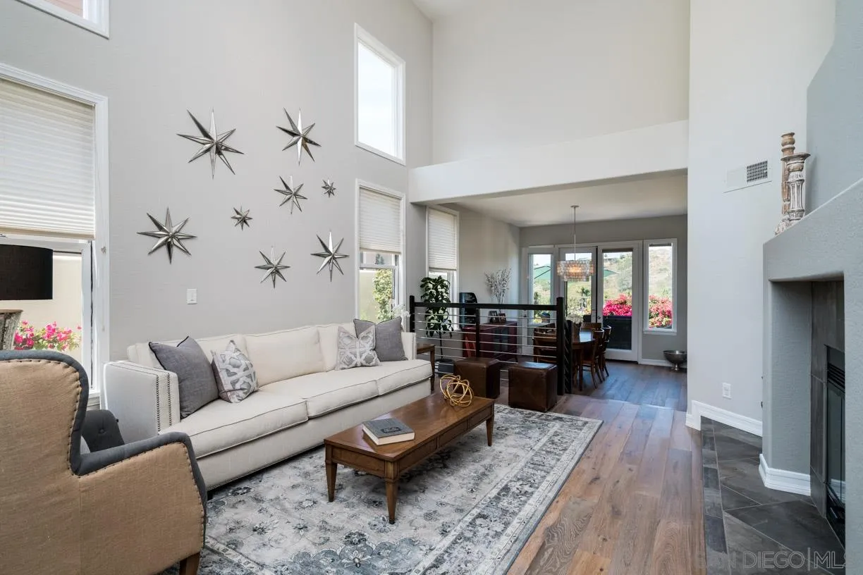 3057 Caminito Sagunto