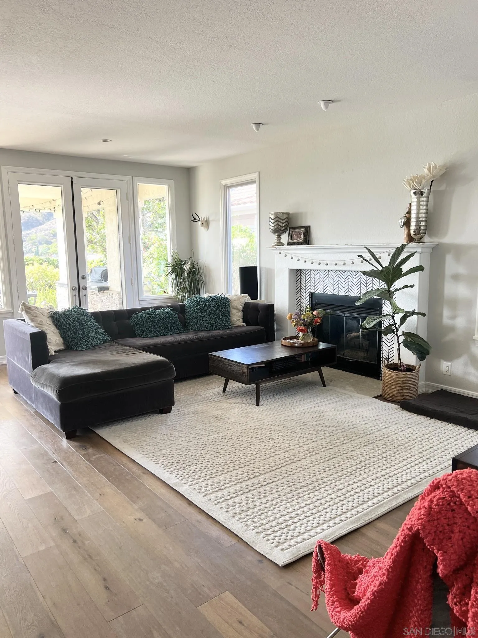 3057 Caminito Sagunto