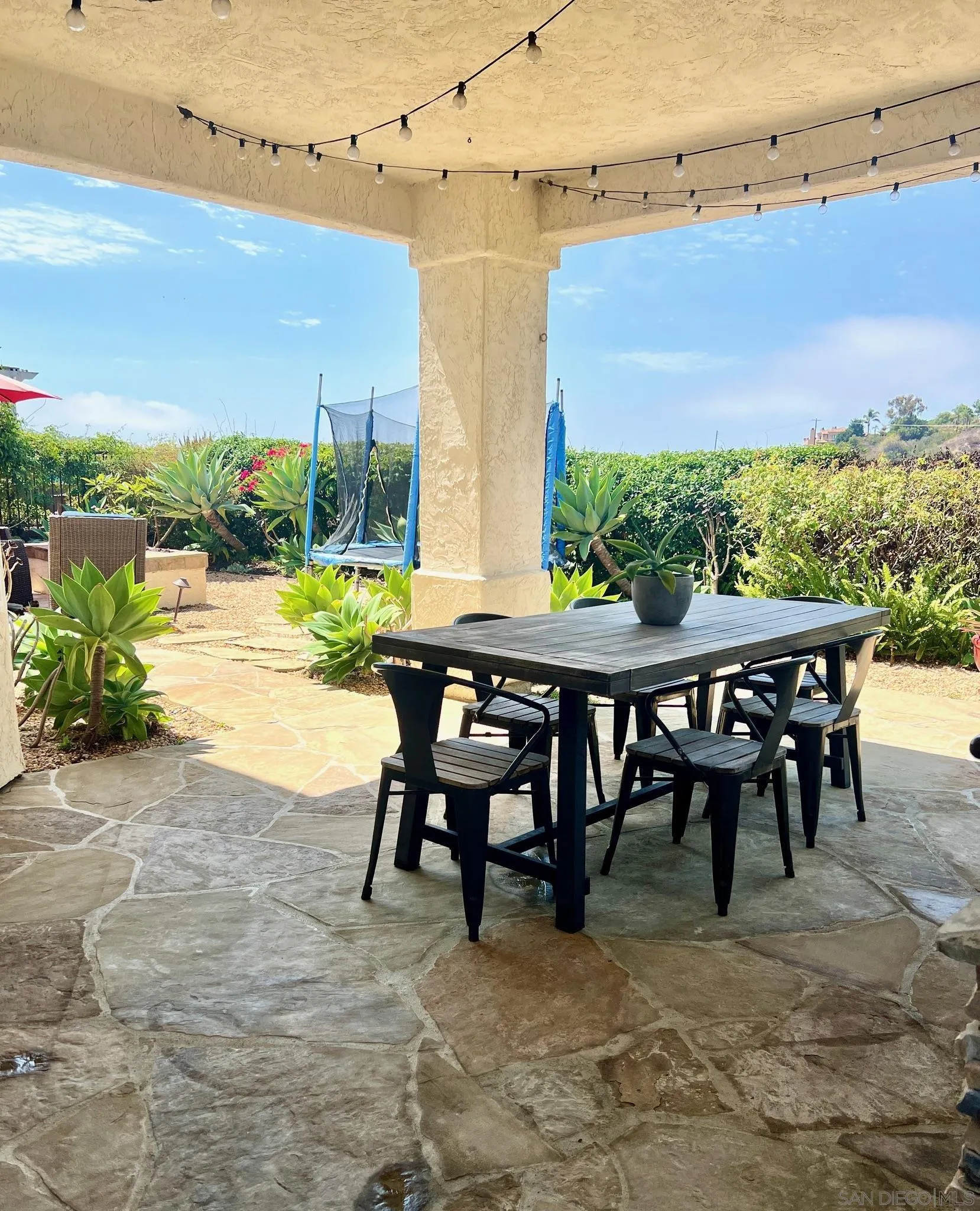 3057 Caminito Sagunto