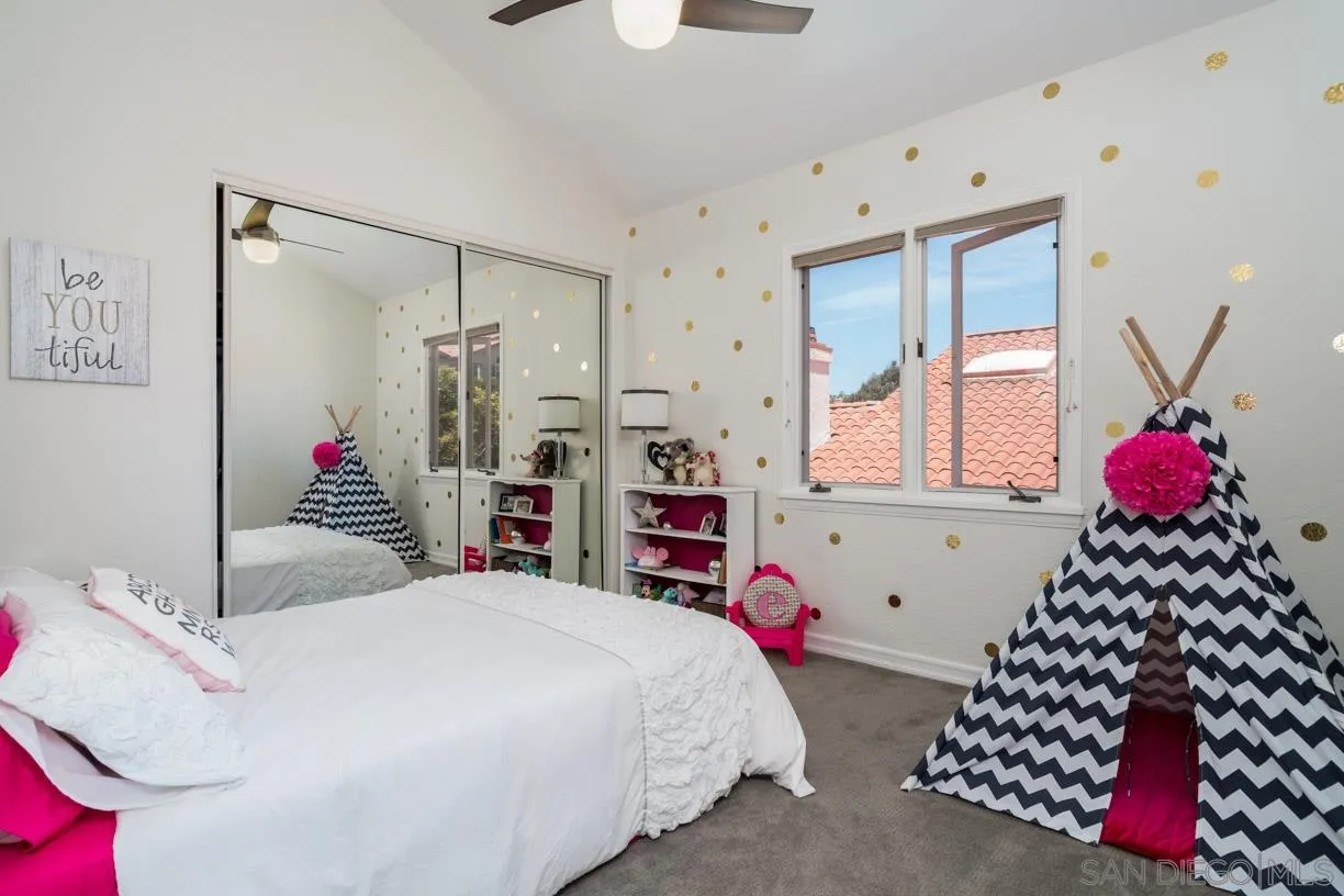 3057 Caminito Sagunto