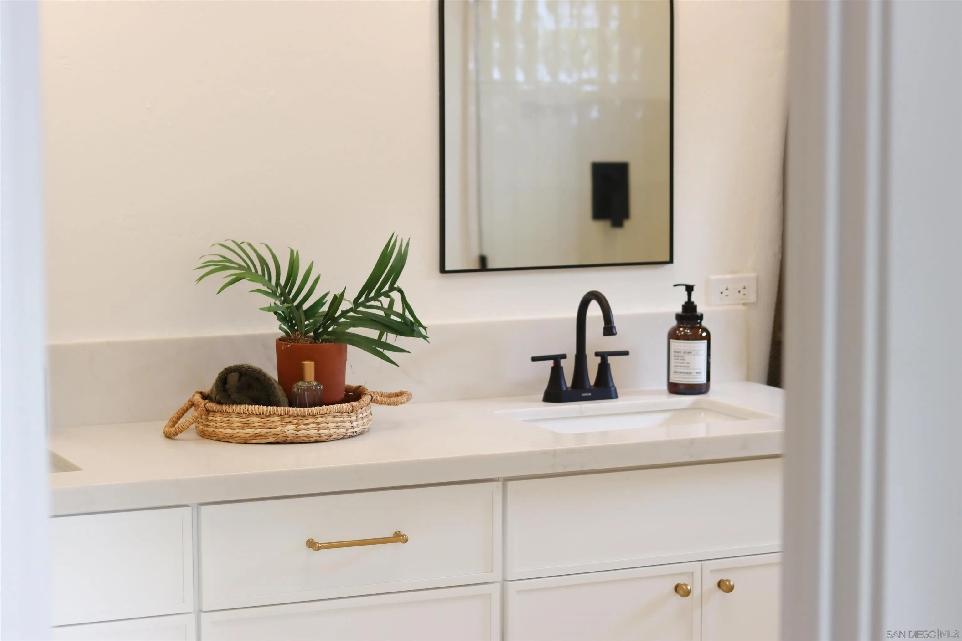 159 Grandview Street