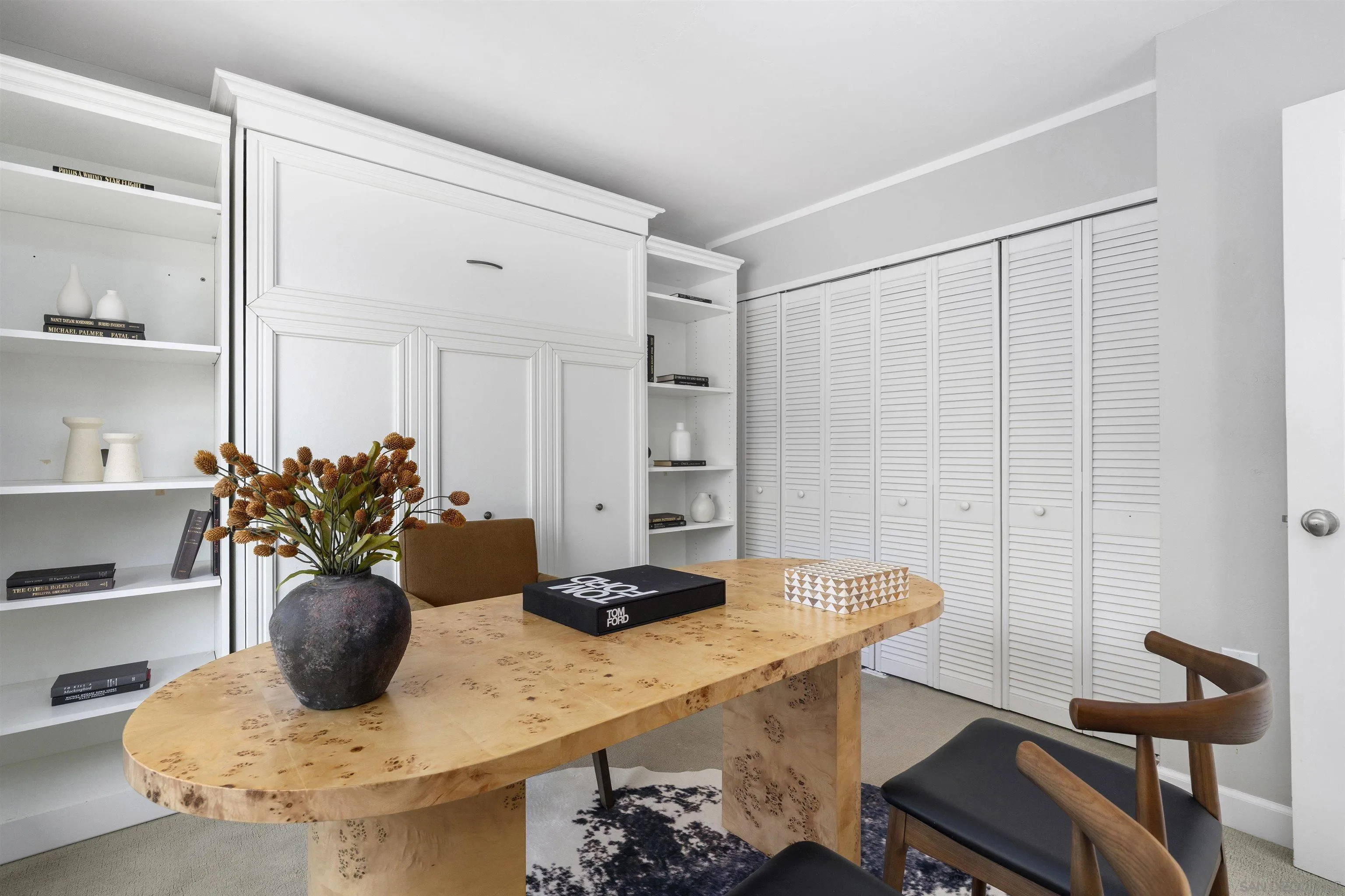 445 Avenida Primavera