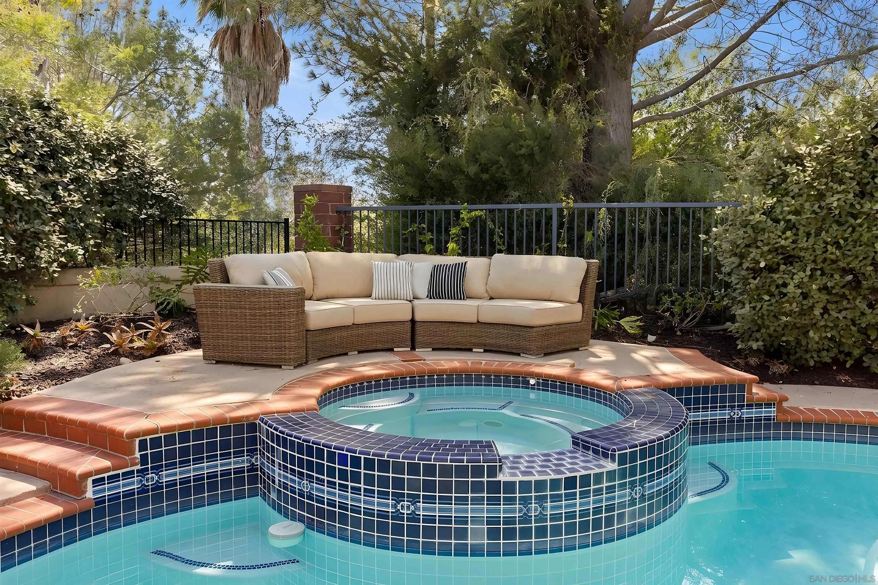 4913 Smith Canyon Ct