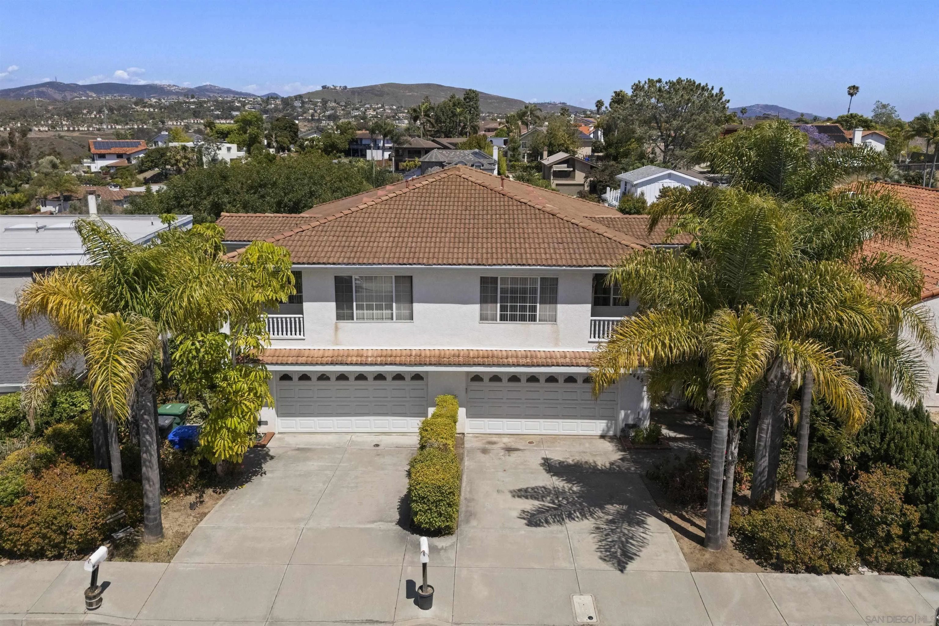 2446-2448 Sacada Cir