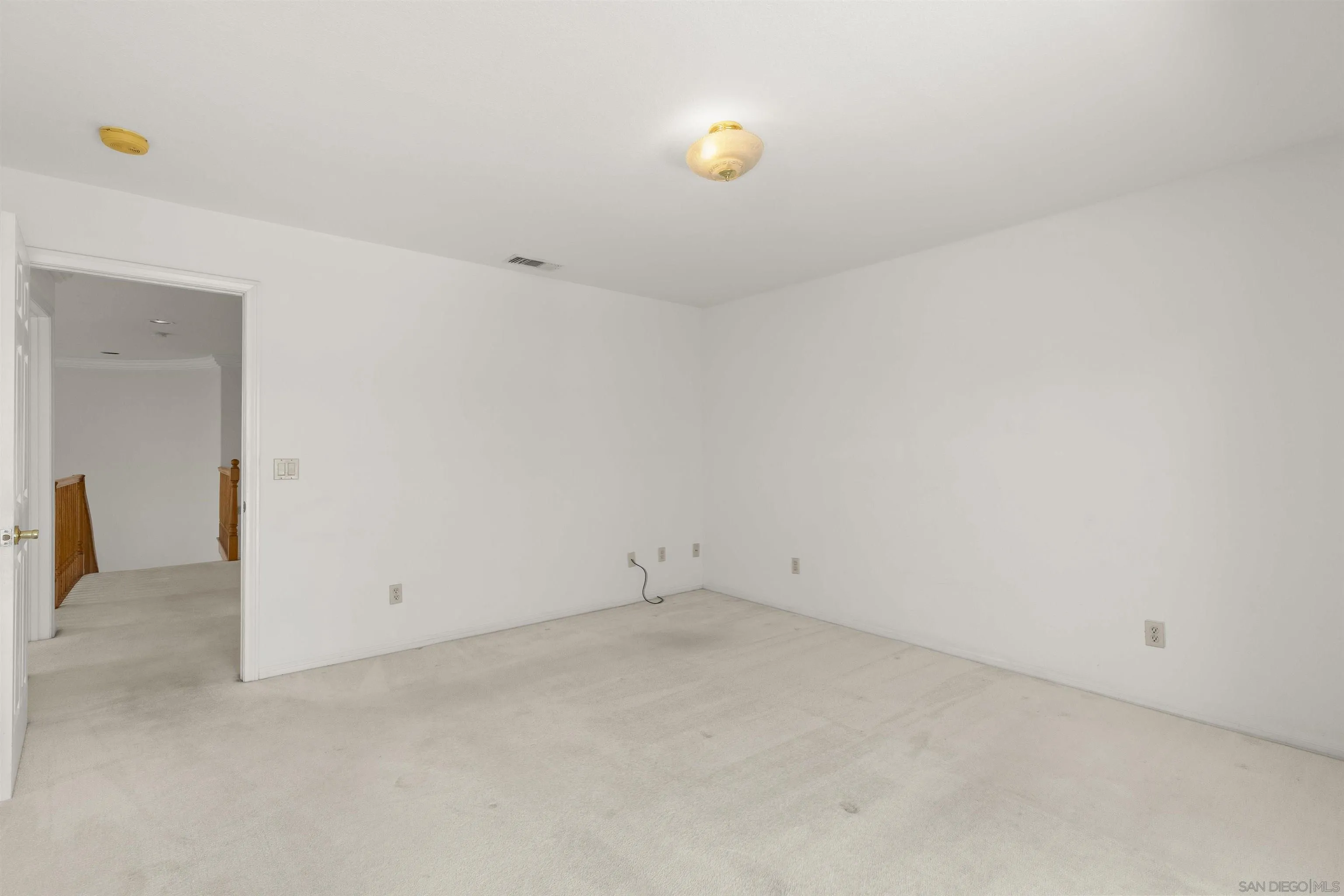 2446-2448 Sacada Cir