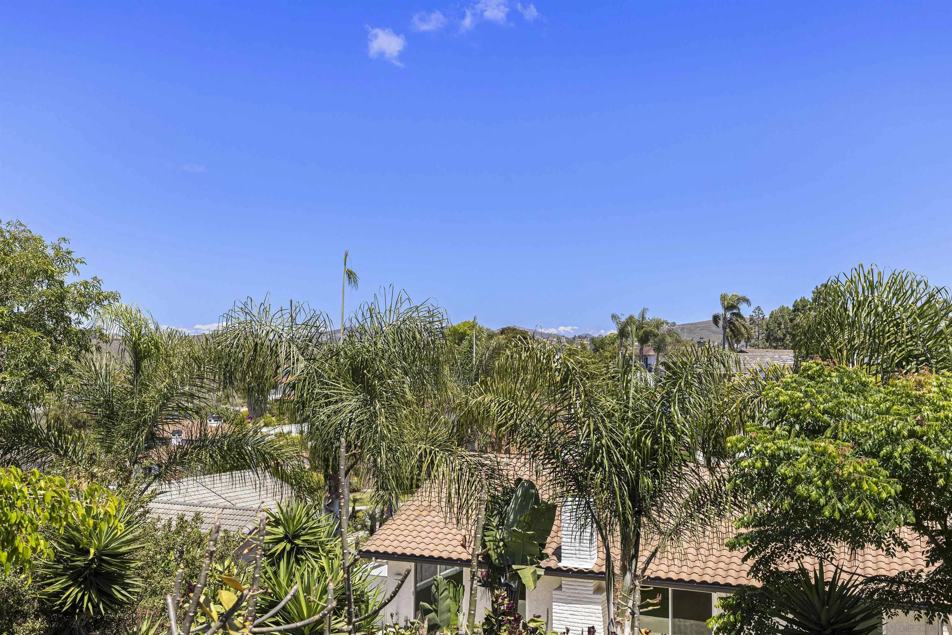 2446-2448 Sacada Cir