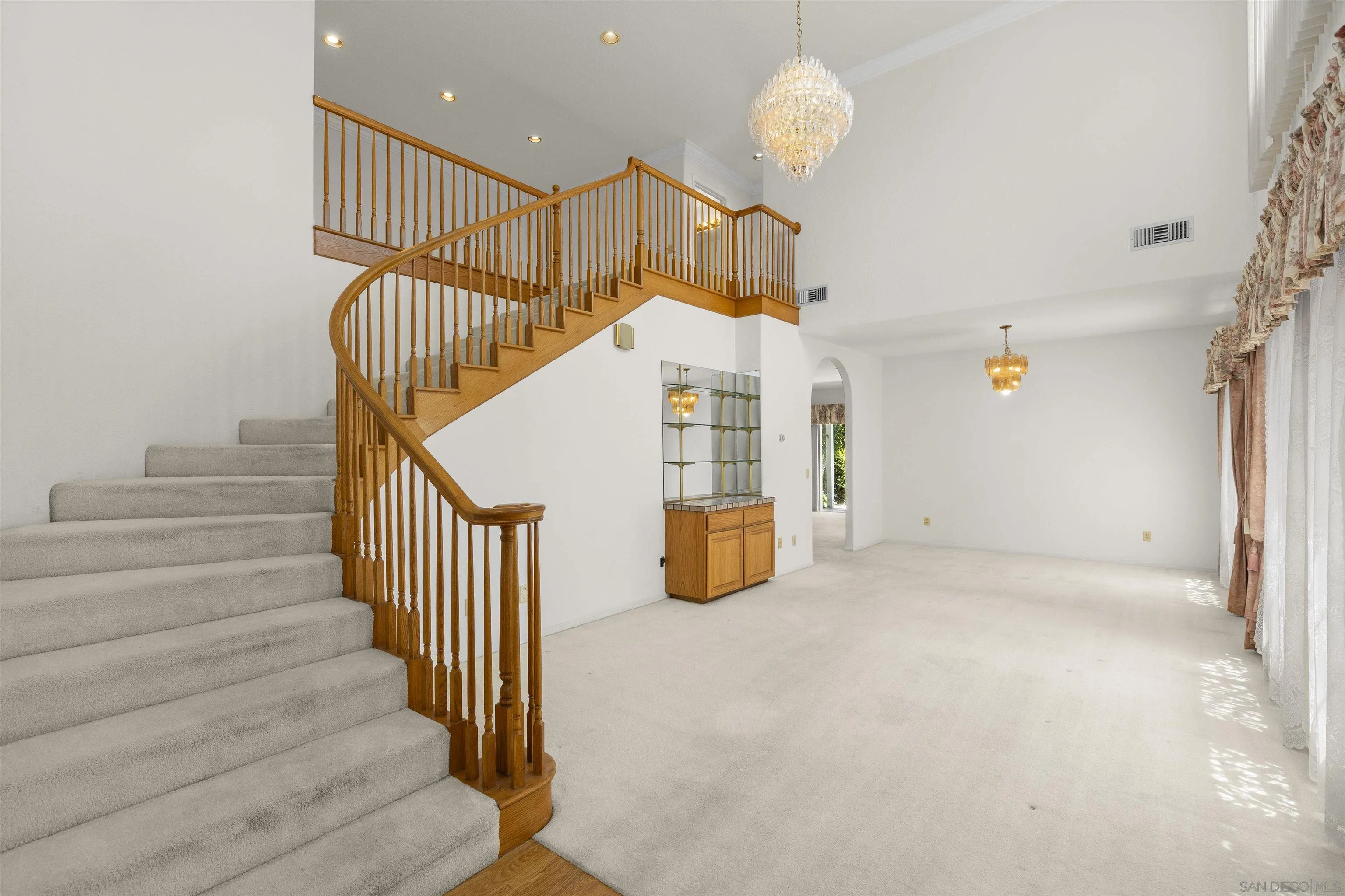 2446-2448 Sacada Cir