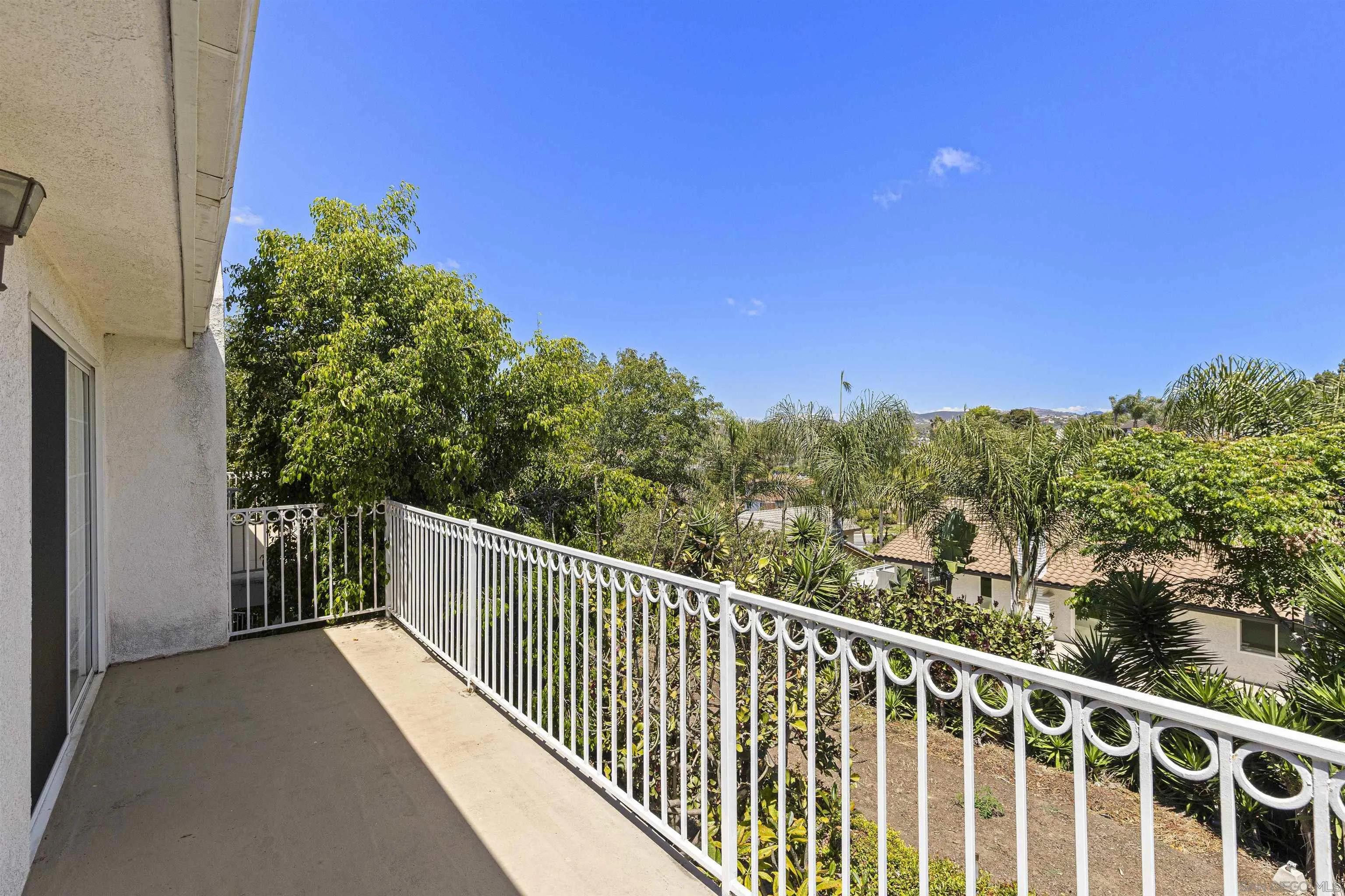 2446-2448 Sacada Cir