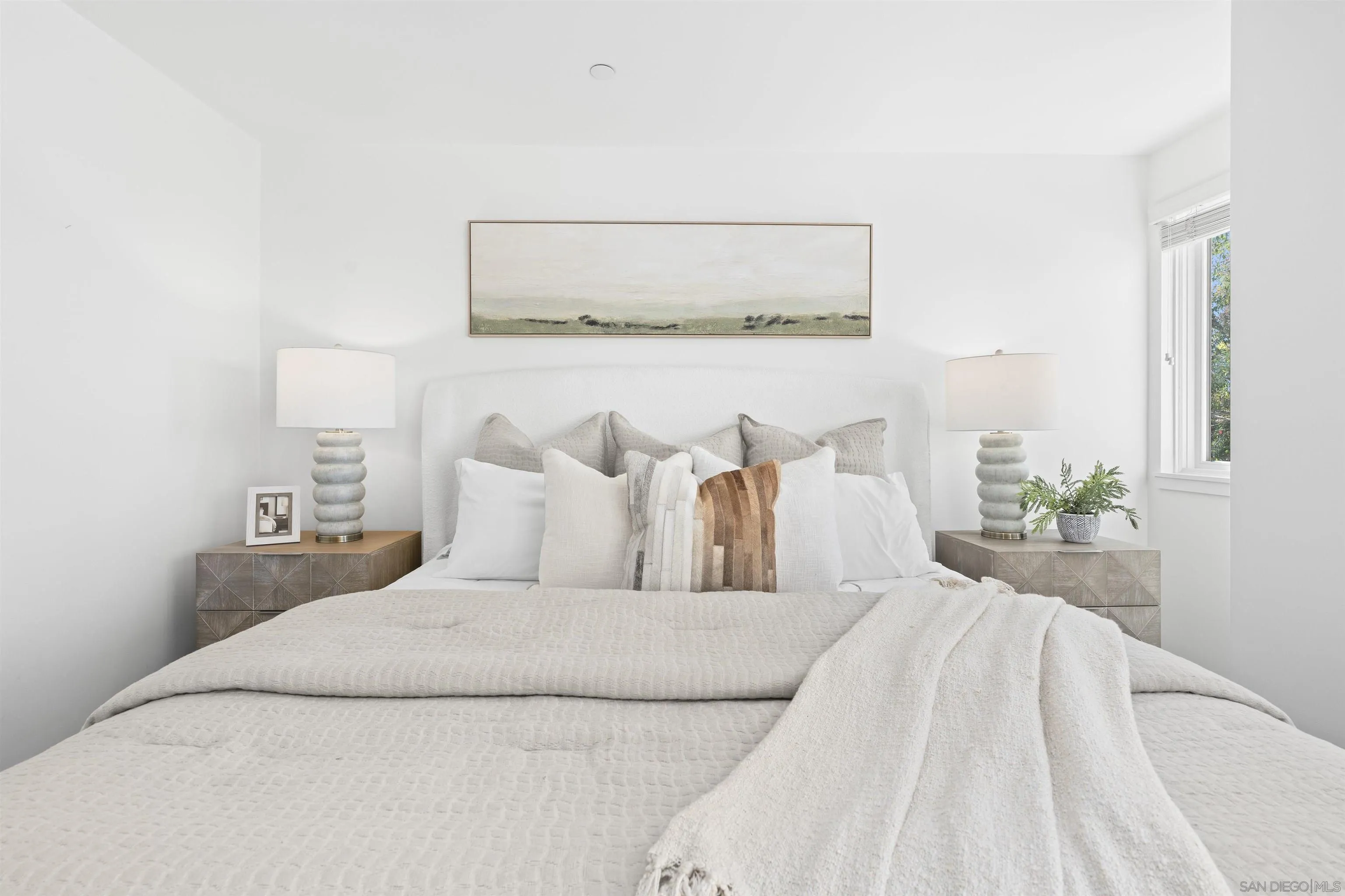 215 2nd St Unit 101