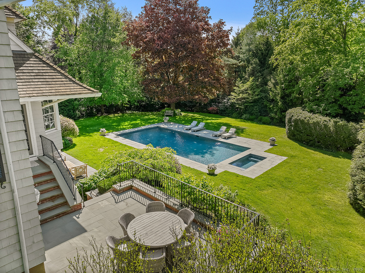 42 Morningside Drive South