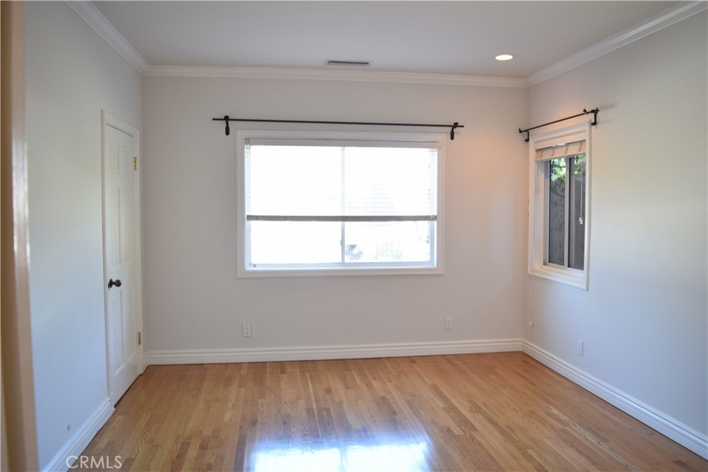 4638 Seratt Place