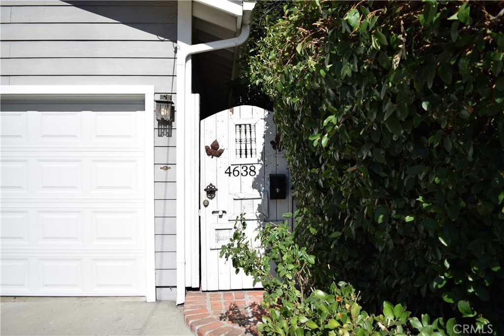 4638 Seratt Place