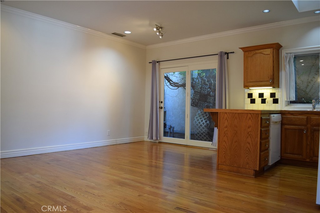 4638 Seratt Place