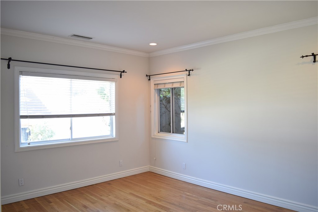 4638 Seratt Place
