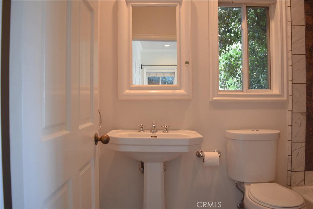 4638 Seratt Place