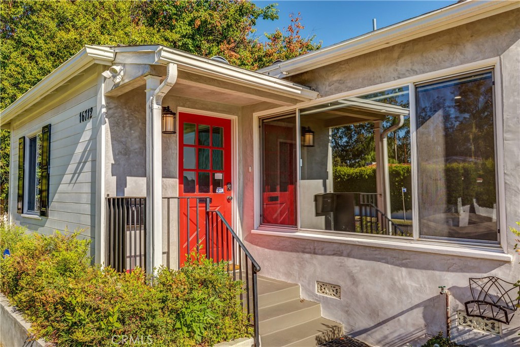 16712 Mccormick Street
