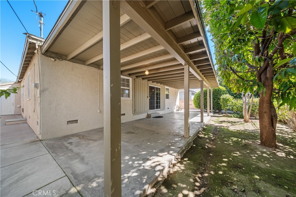 8909 Rhea Ave