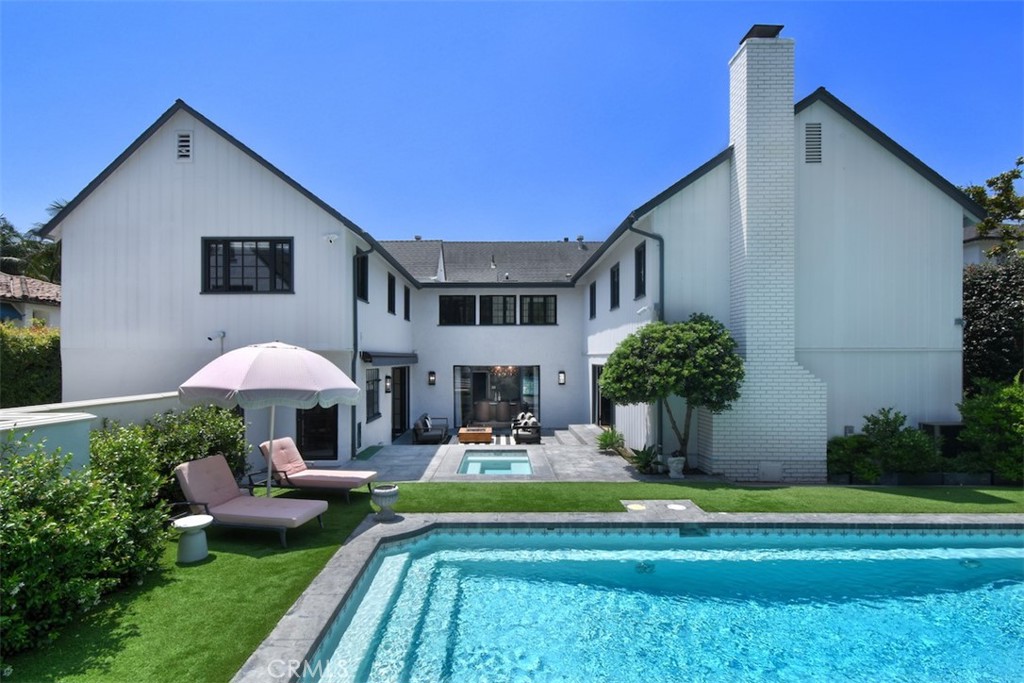 5005 Los Feliz Boulevard