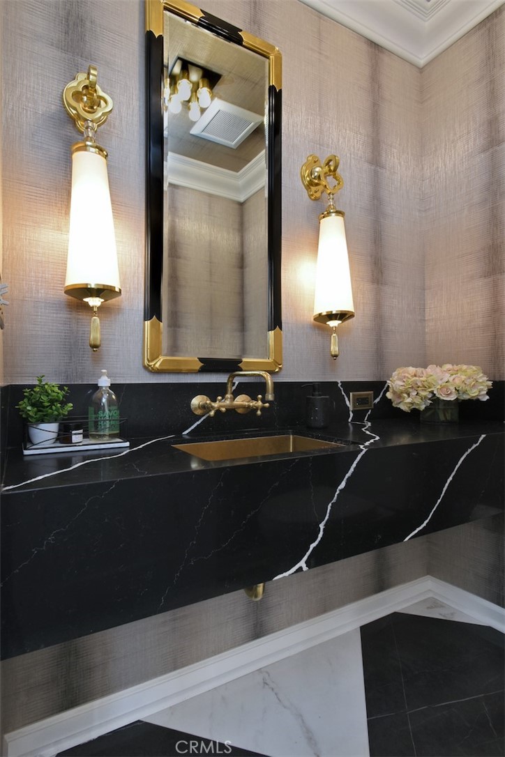 5005 Los Feliz Boulevard