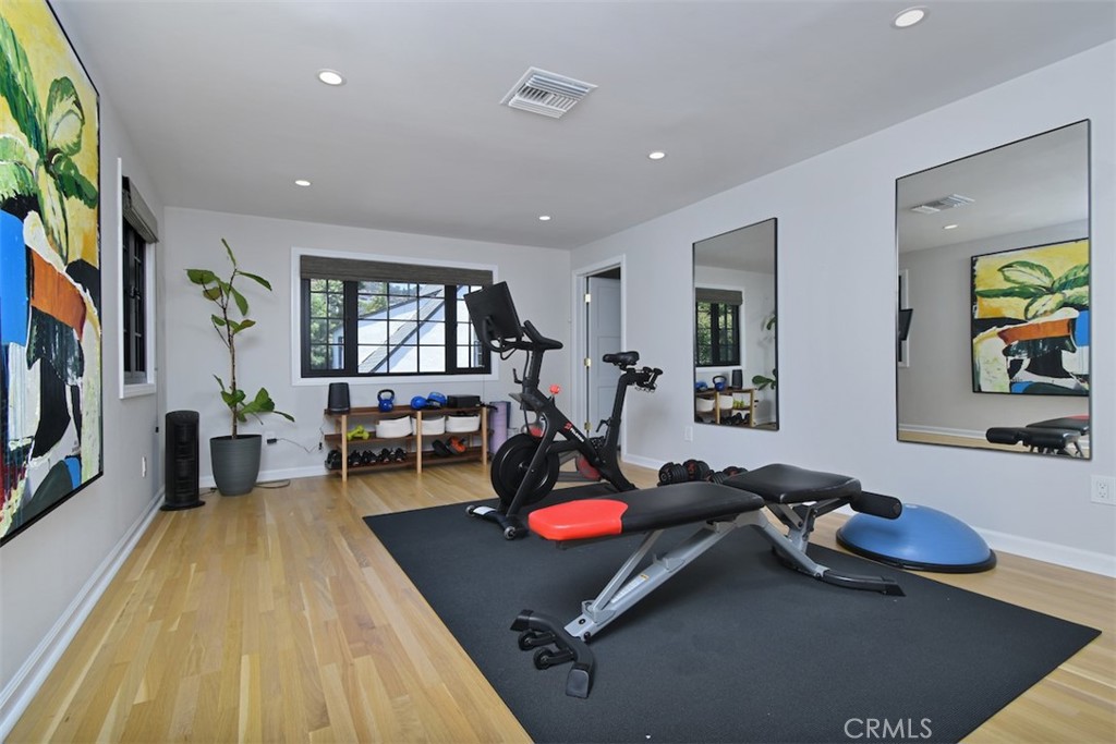 5005 Los Feliz Boulevard