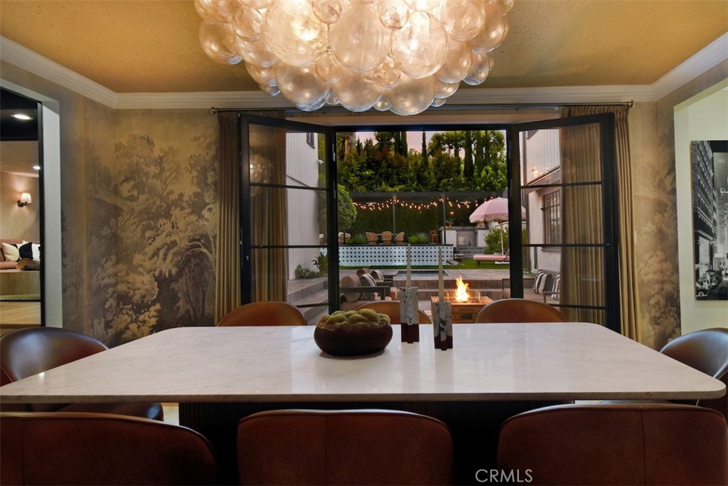 5005 Los Feliz Boulevard