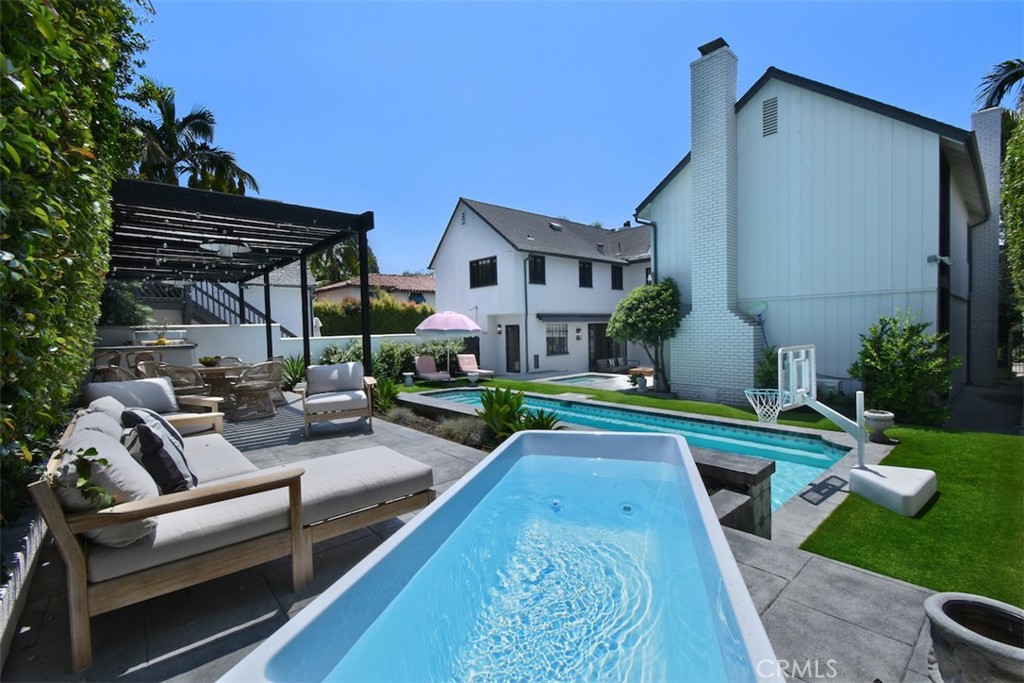 5005 Los Feliz Boulevard