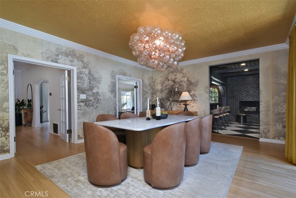 5005 Los Feliz Boulevard