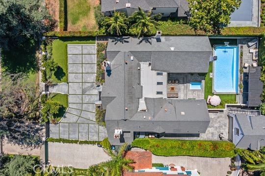 5005 Los Feliz Boulevard