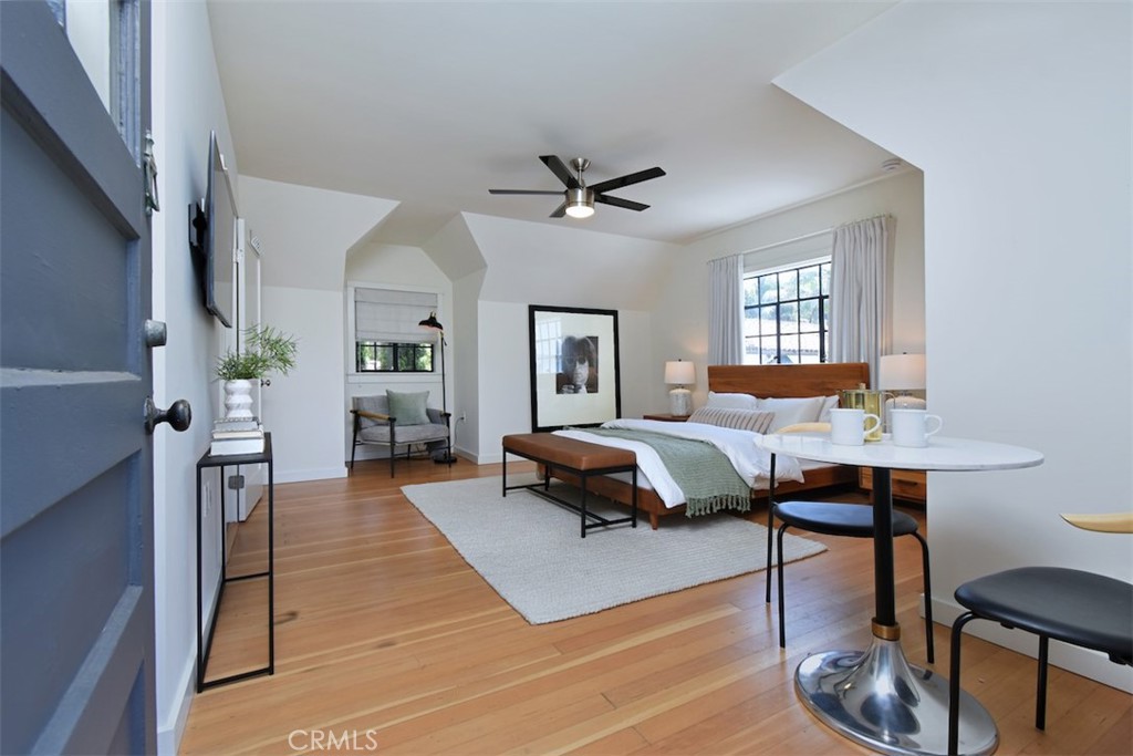 5005 Los Feliz Boulevard