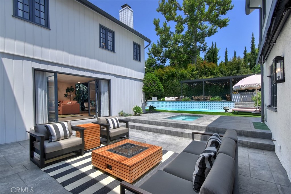 5005 Los Feliz Boulevard