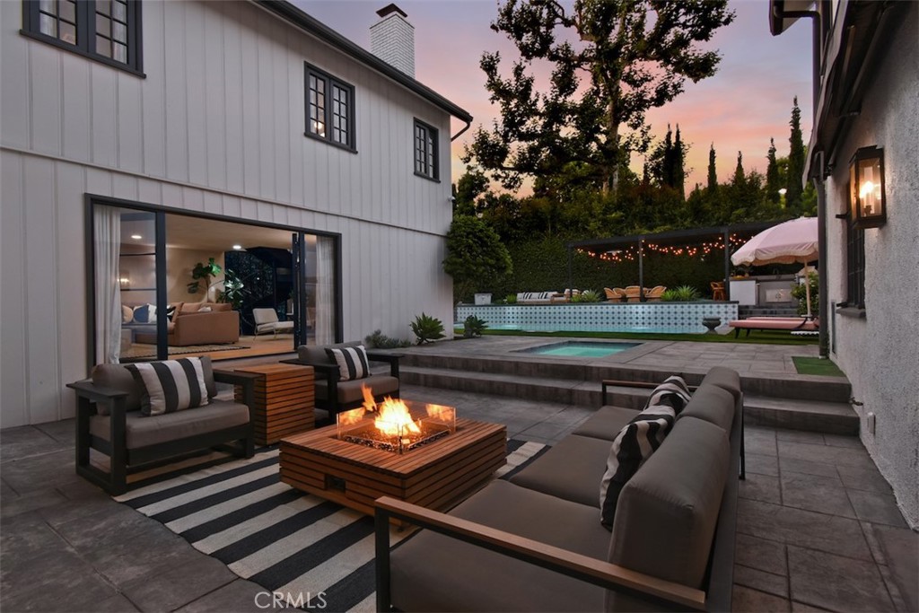 5005 Los Feliz Boulevard