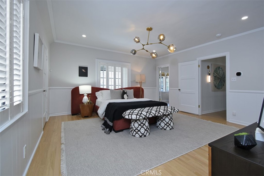 5005 Los Feliz Boulevard