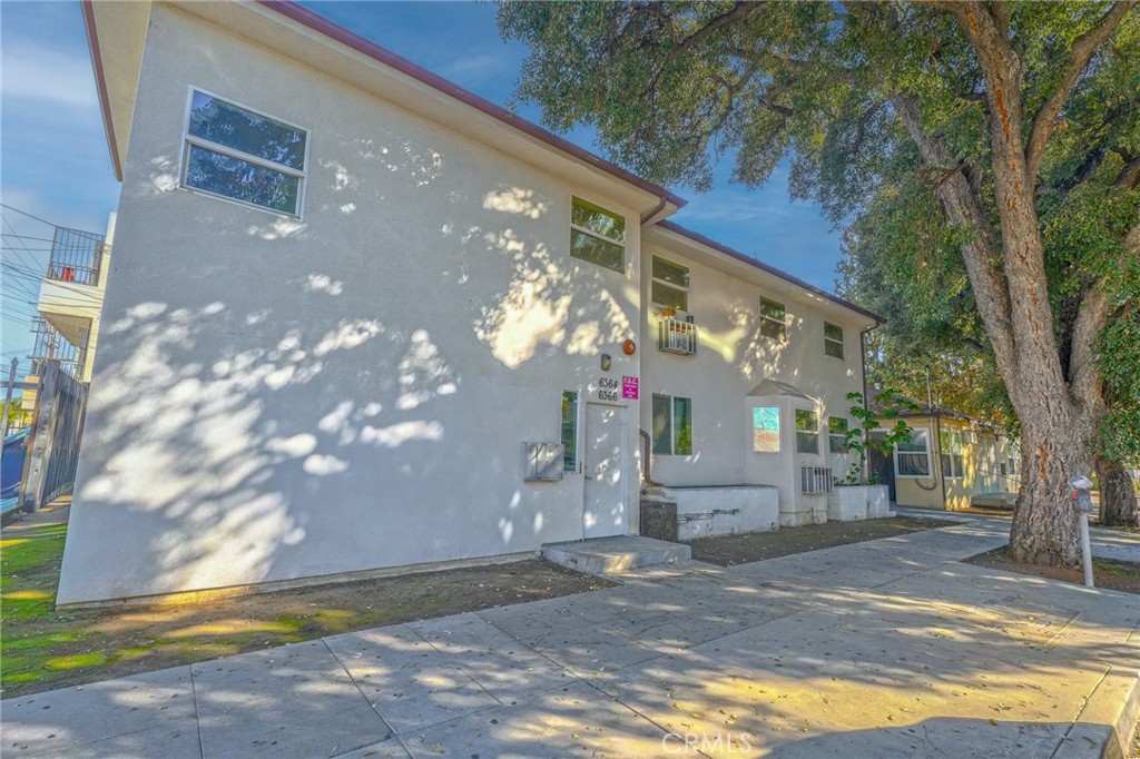 6364 Sylmar