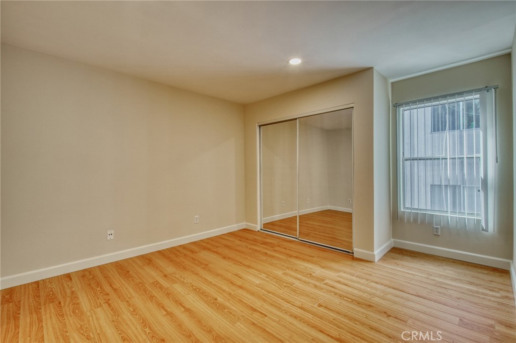 4546 Murietta Avenue 211