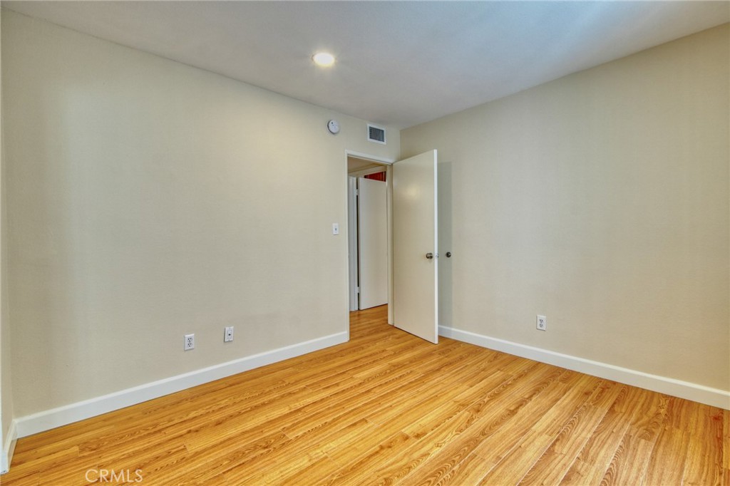 4546 Murietta Avenue 211