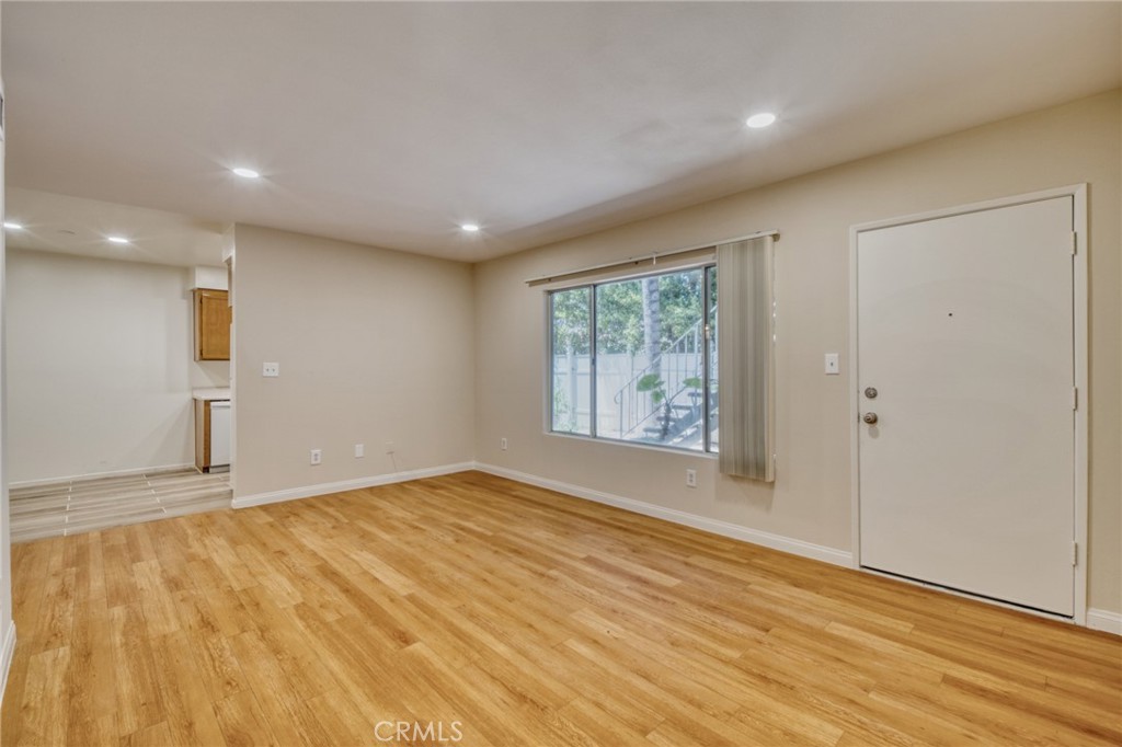 4546 Murietta Avenue 105