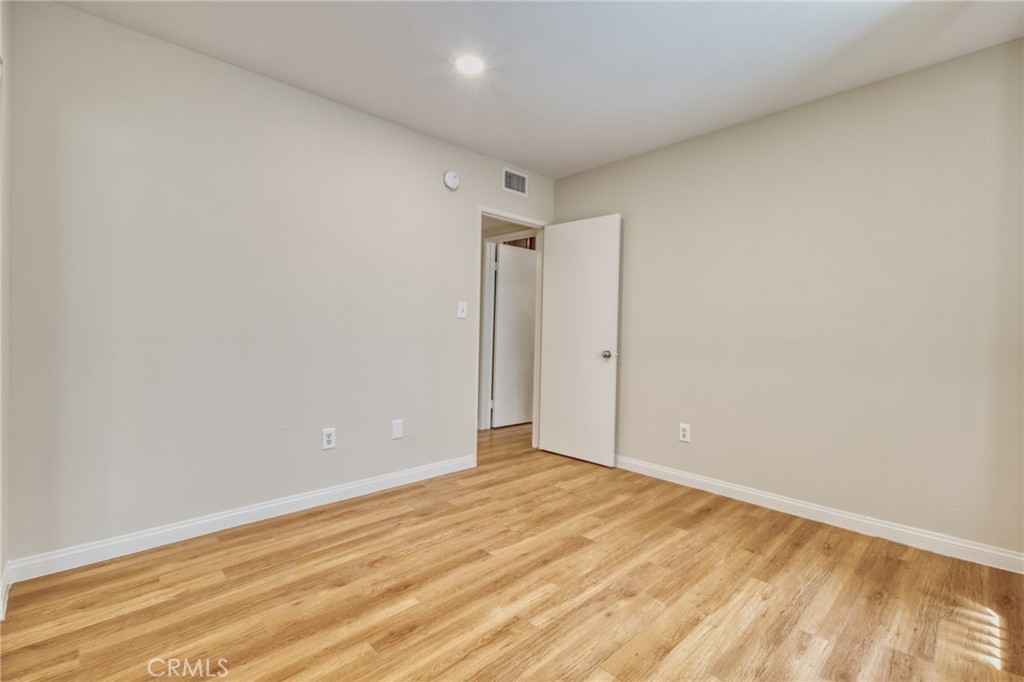 4546 Murietta Avenue 105